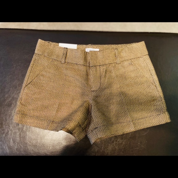 Shorts - Picture 3 of 4